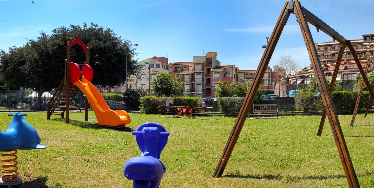 Appartamento Nero D'Avola Morgante Giardini Naxos Esterno foto