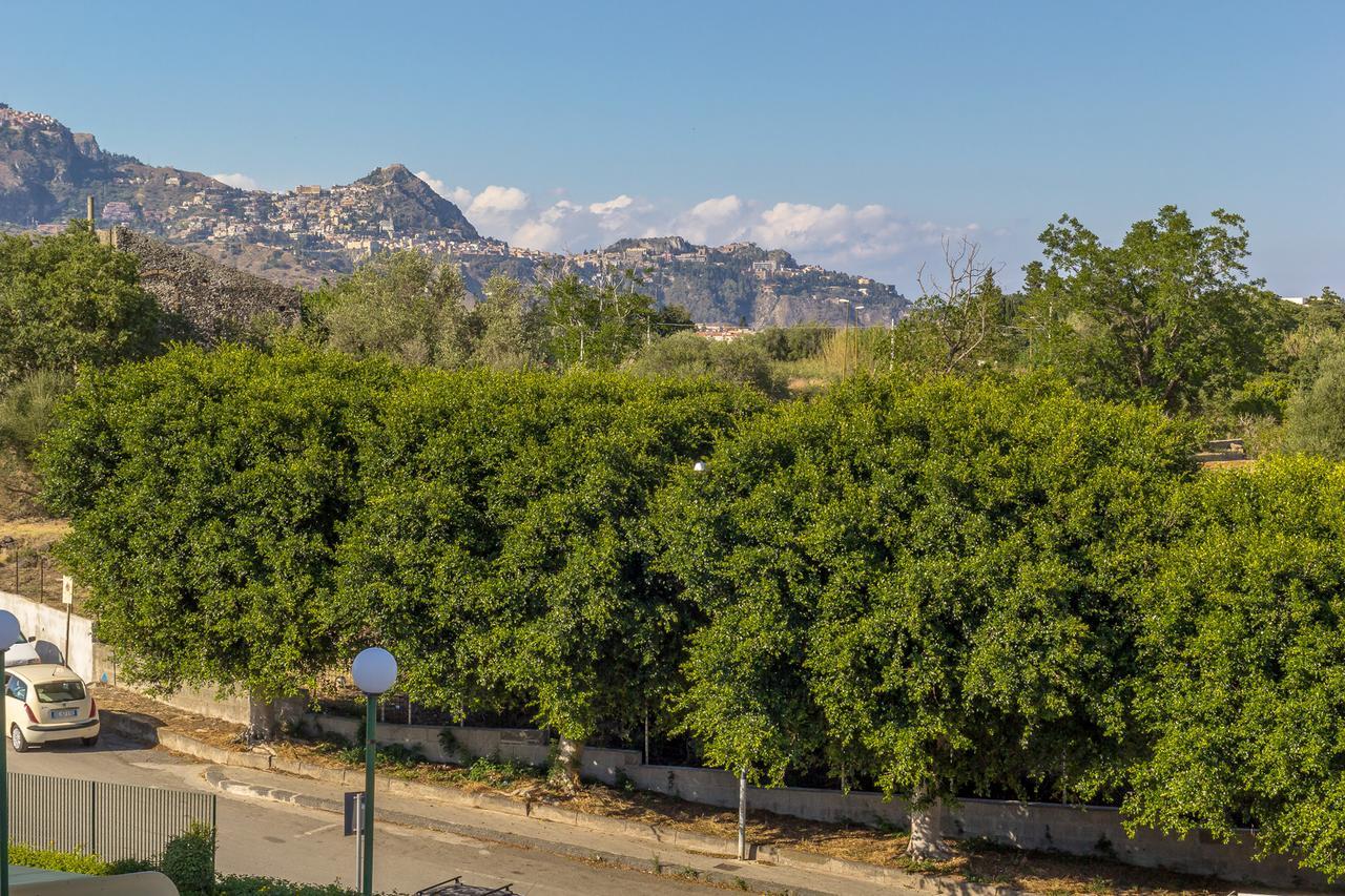 Appartamento Nero D'Avola Morgante Giardini Naxos Esterno foto